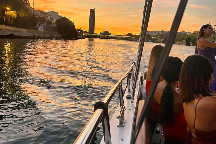 Boat Trip "Los Rincones del Guadalquivir" - Photo 1 of 6