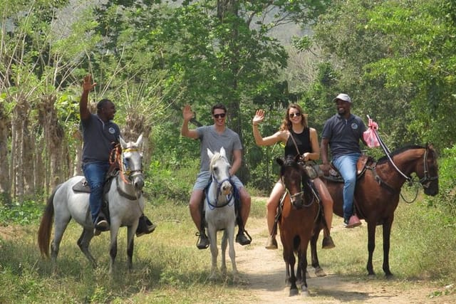 eco-tour-on-horseback_1