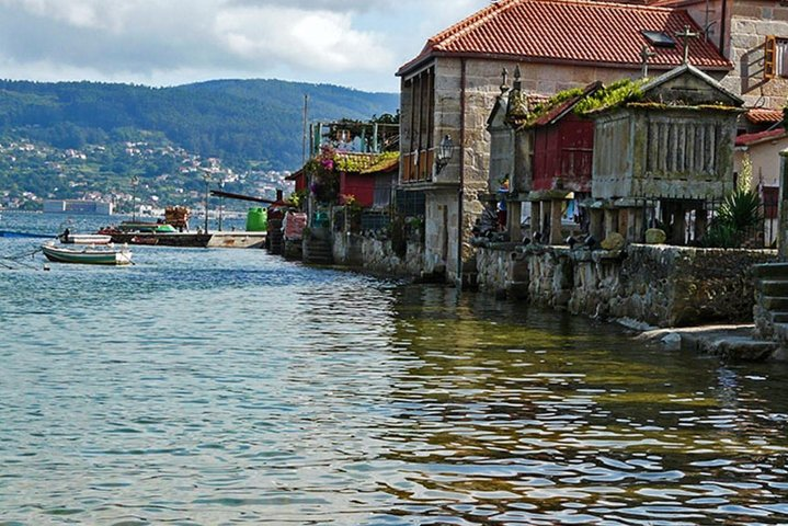 Excursion to Rias Baixas with Winery - Optional mussel boat - Photo 1 of 6