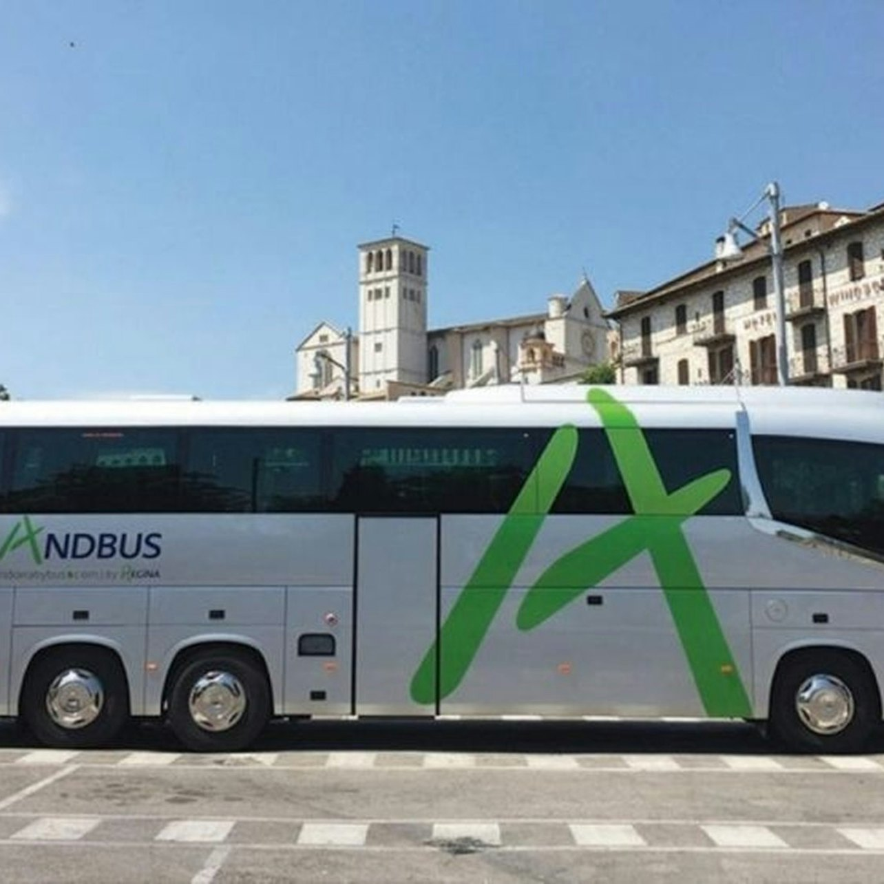 From Andorra la Vella: 1-Way Bus Transfer to Barcelona - Photo 1 of 5