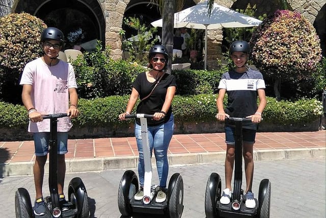 gibralfaro-castle-port-and-bullring-segway-tour_1