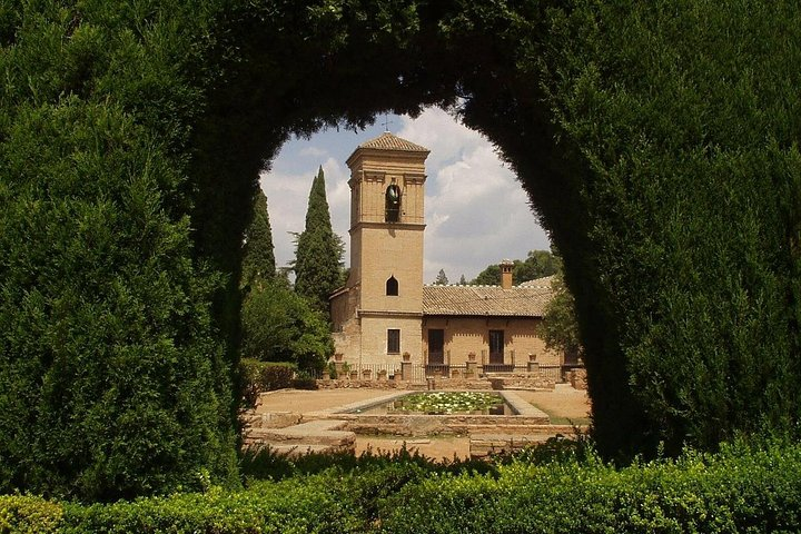 Group tour: the Alhambra of Granada - Photo 1 of 14