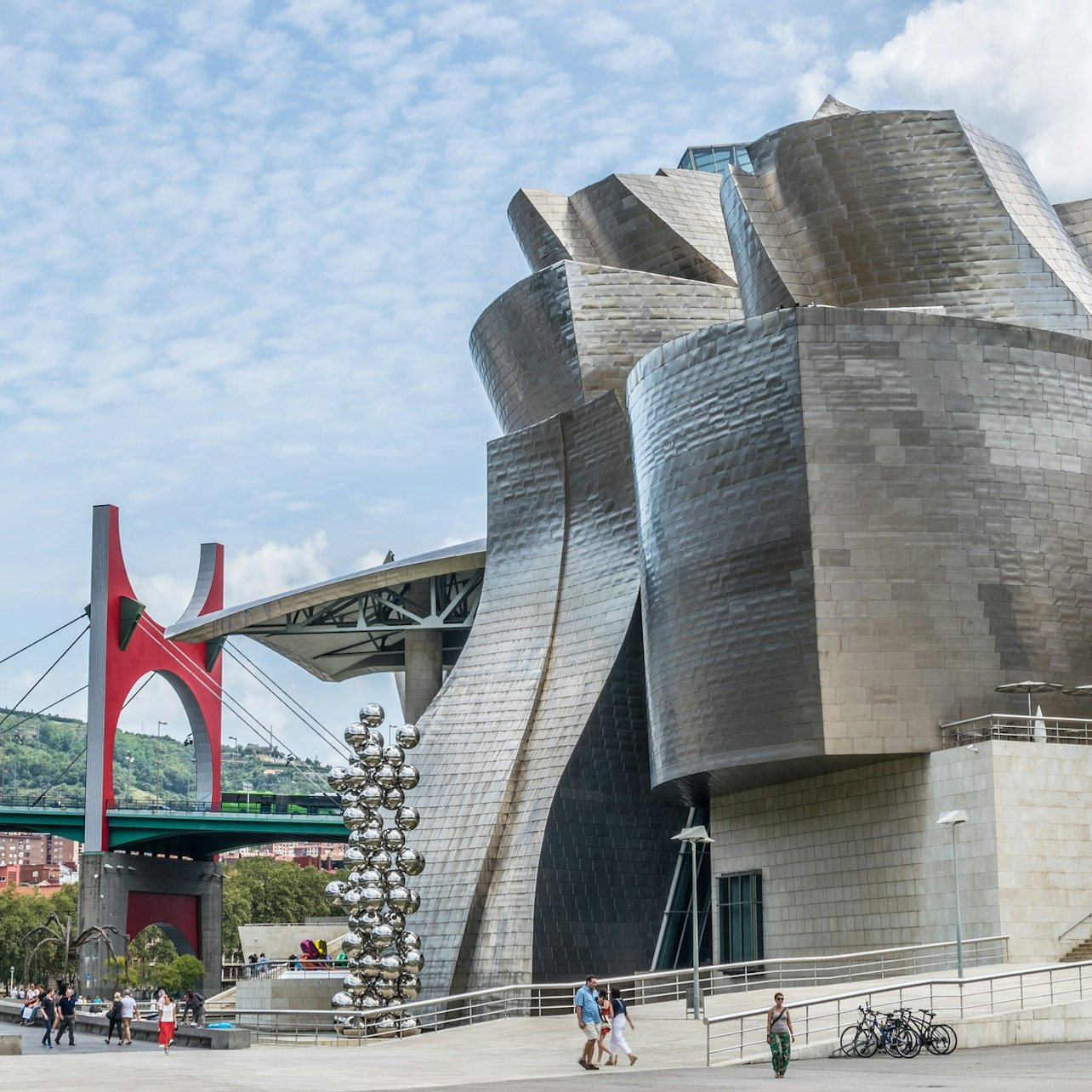 Guggenheim Bilbao Museum: Frank Gehry and Bilbao Tour + Admission - Photo 1 of 3