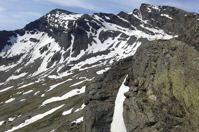 Sierra Nevada trekking
