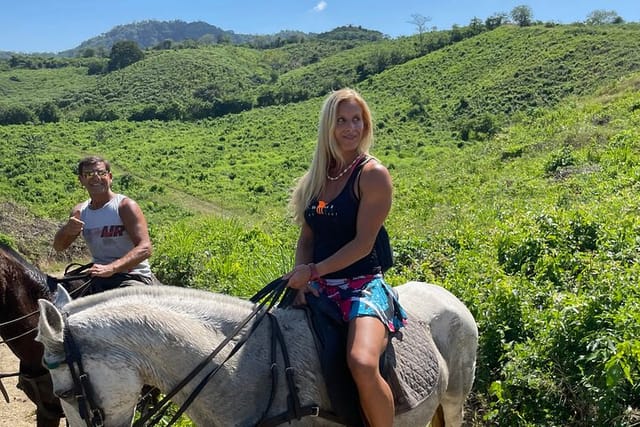 Horseback Riding & UTV Tour in Private Parrot Reserve - Photo 1 of 20