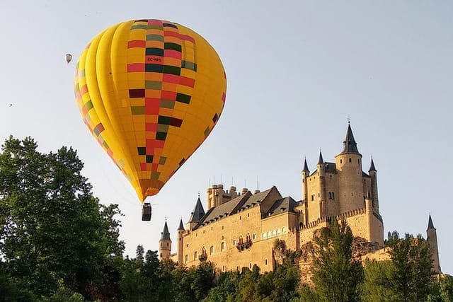 Hot-Air Balloon Ride over Segovia with Optional Transport from Madrid