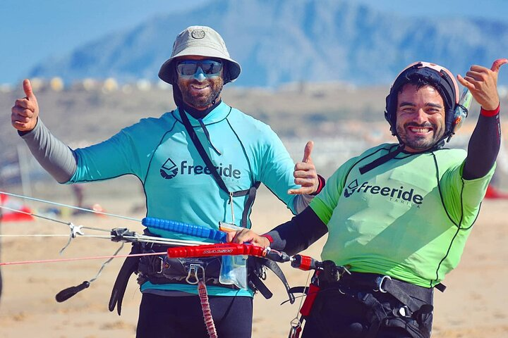 Kitesurfing Lessons Tarifa All Levels - Semi Private course - Photo 1 of 8