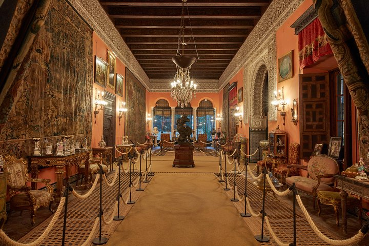 "Las Dueñas" Palace - Photo 1 of 9