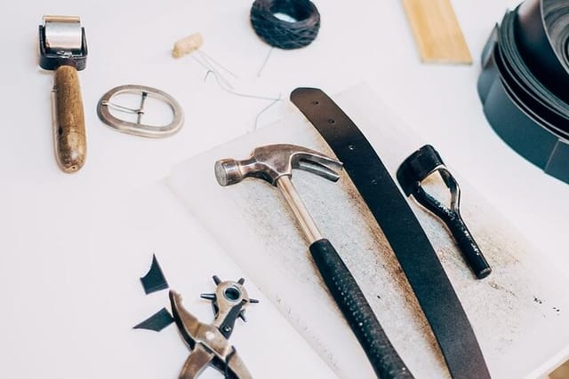 You will learn knowledge of basic tools within the world of leather goods.