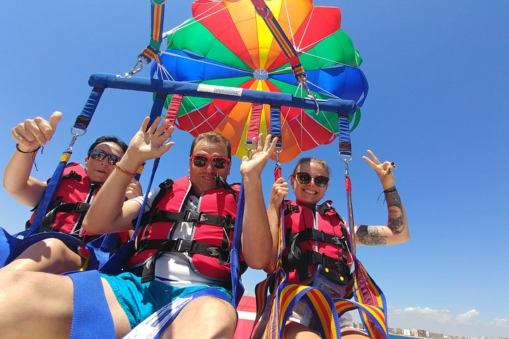 Parasailing in Torrevieja - Photo 1 of 7