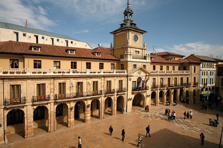 Private Cultural Tour of Oviedo with Pickup - Photo 1 of 6