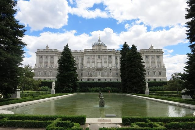 Jardines de Sabatini y Palacio Real