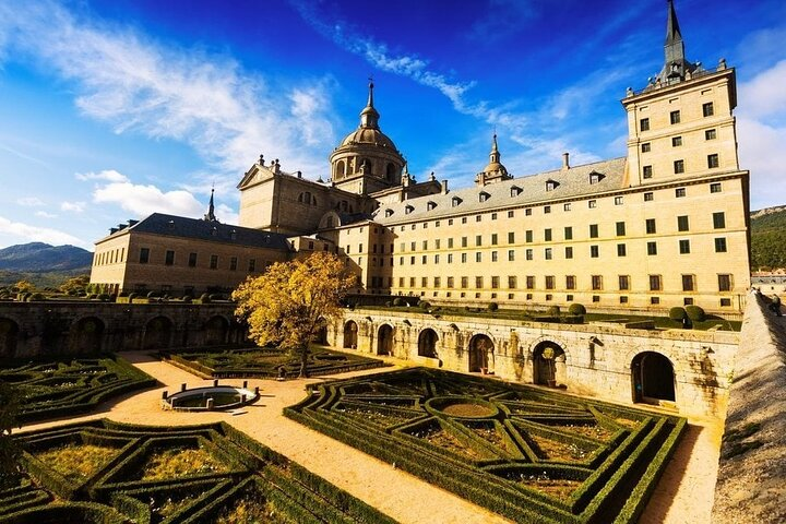 Private VIP visit El Escorial Palace, Monastery, Villa & Garden - Photo 1 of 13