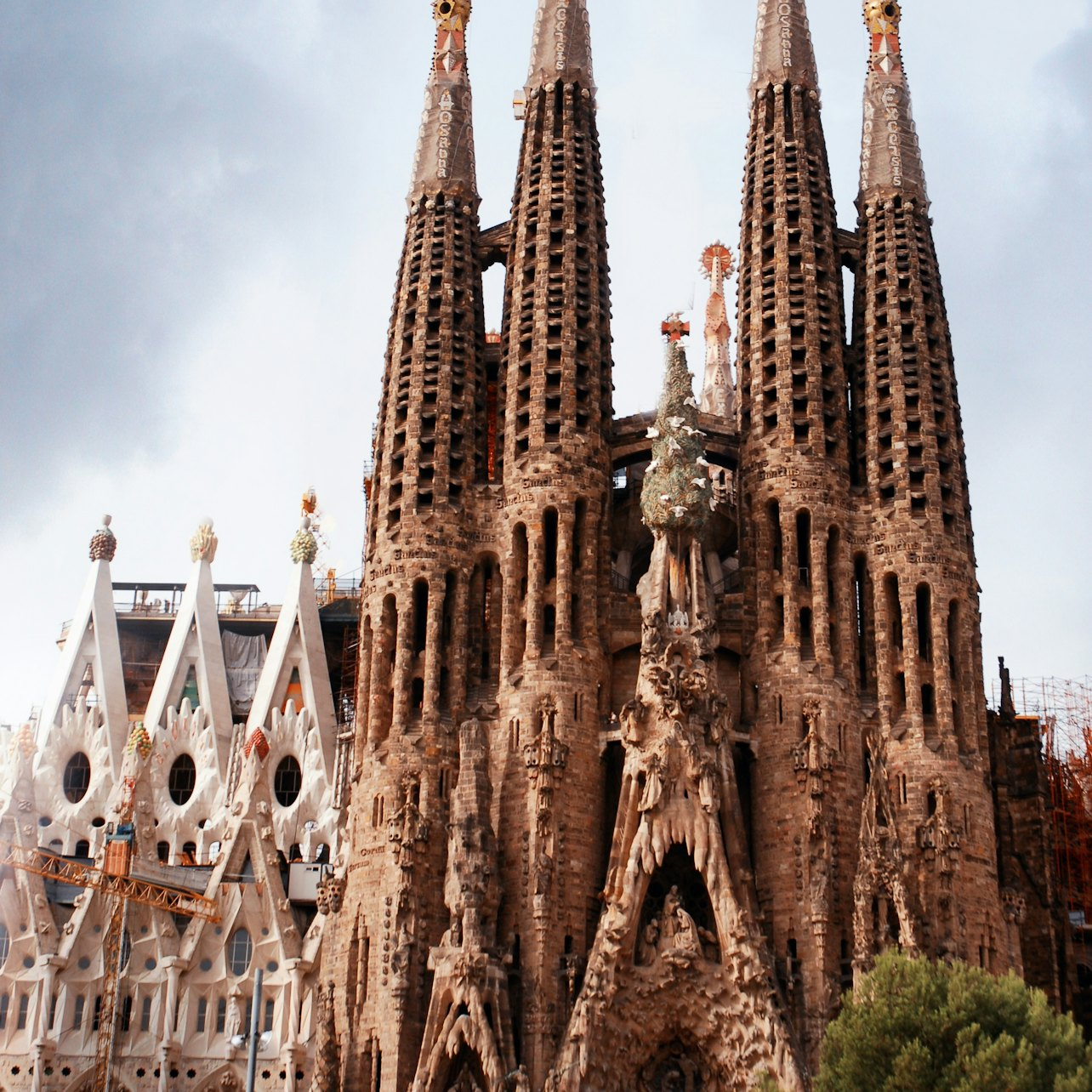 Sagrada Familia: First Access Guided Tour - Photo 1 of 4