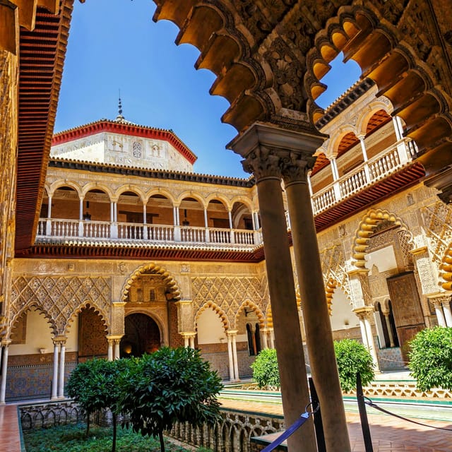 cathedral-royal-alcazar-seville-entry-ticket-3-5-hr-guided-tour_1