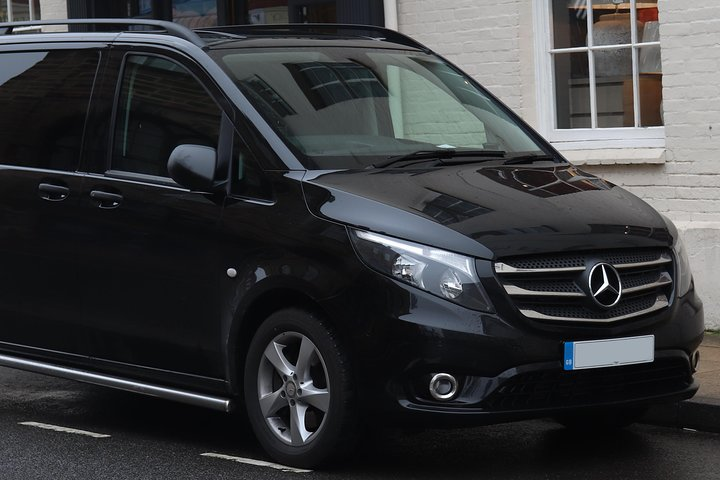 Mercedes V Minivan 7pax