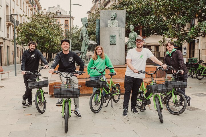 Small-Group Electric Bike Tour in San Sebastián  - Photo 1 of 7