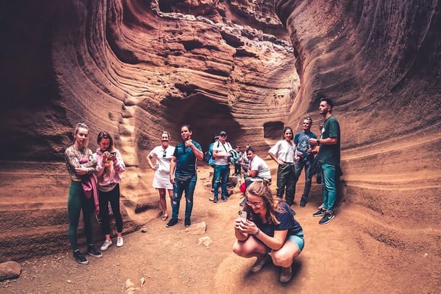 The Red Canyon Tour - Small Groups Trip with Local Products Tasting ツ - Photo 1 of 25