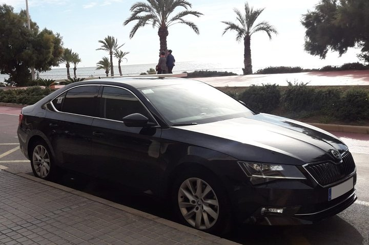 Transfer from Albir to Alicante airport with private Sedan max. 3 passengers  - Photo 1 of 10