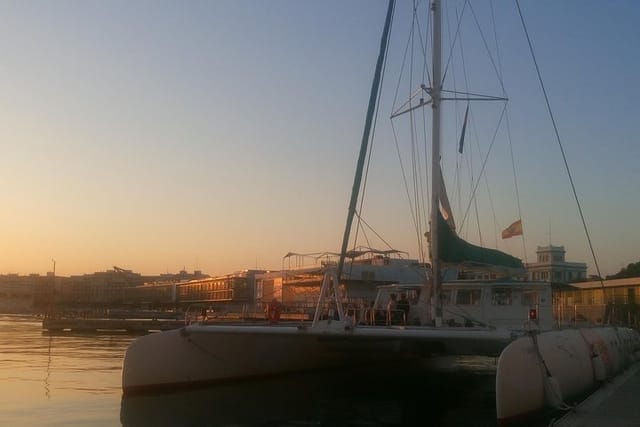 Sunset Cruise in Valencia & Dinner