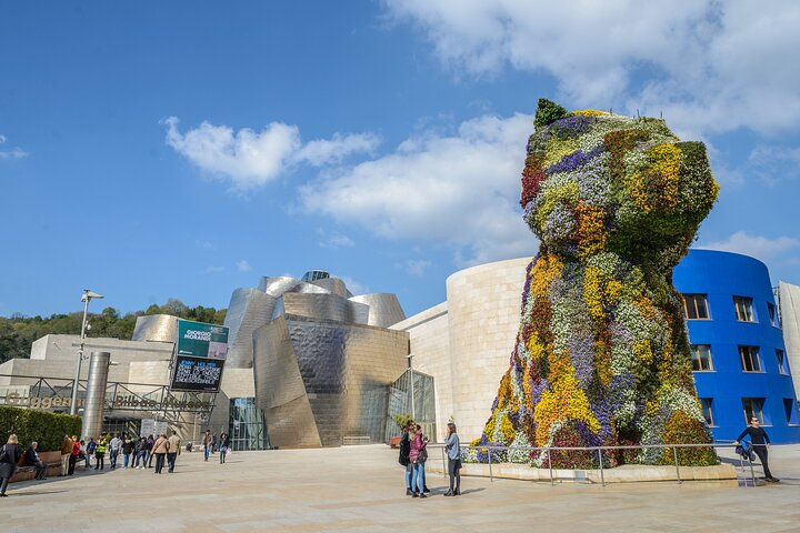  Year of Love Outdoor Escape Game in Bilbao - Photo 1 of 6