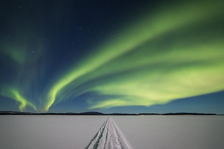 Aurora Hunting in Lake Inari