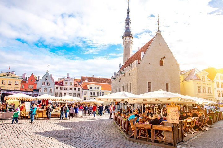 Guided Tallinn Day Tour from Helsinki / Include hotel transfers - Photo 1 of 7