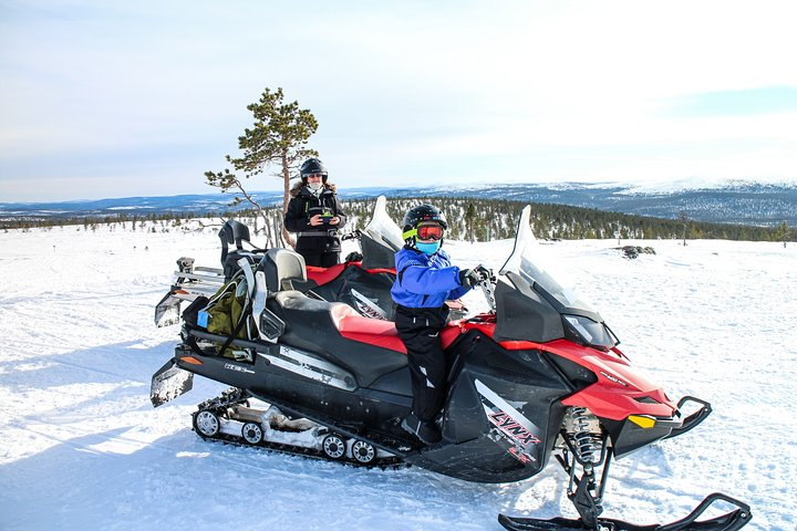 Snowmobile Driving - Photo 1 of 7