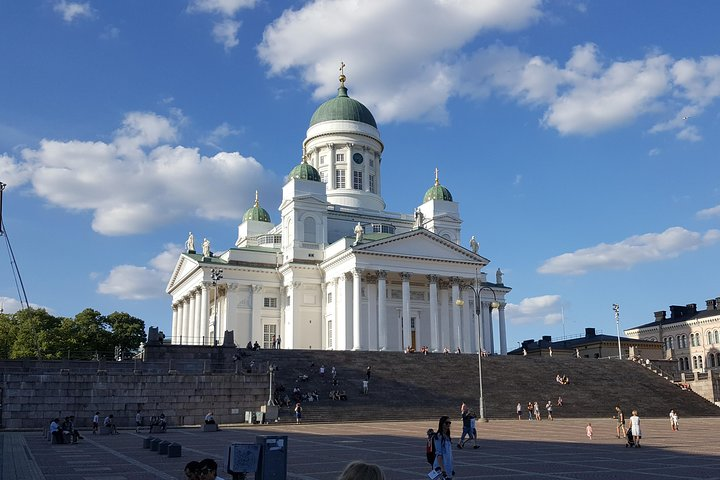 Tour from Helsinki Airport to Helsinki city center - Photo 1 of 3