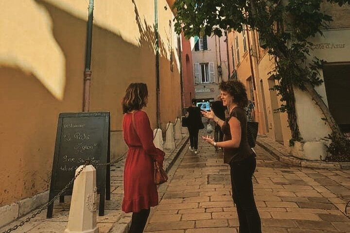 2 hours - Private tour of Saint Tropez with a local guide! - Photo 1 of 6