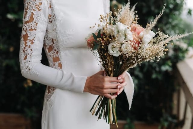 3 Hour Wedding Bouquet Private Workshop in Paris - Photo 1 of 8