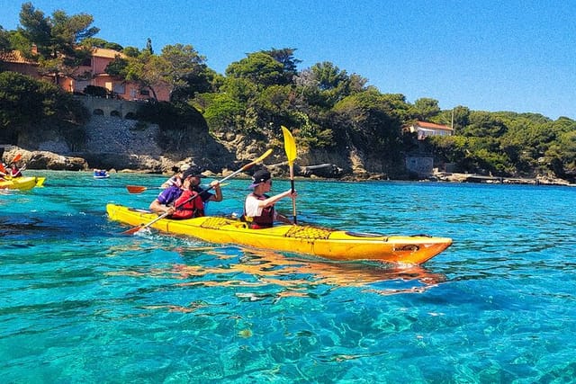 3h Kayak Tour at Calanques National Park - Photo 1 of 9