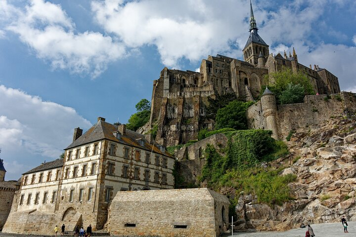 5-hour Private Tour of Mt St Michel From St Malo with pick up and drop off - Photo 1 of 7