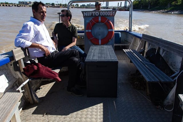 Accompany the last Professional Fisherman of Bordeaux (on the Garonne) - Photo 1 of 7