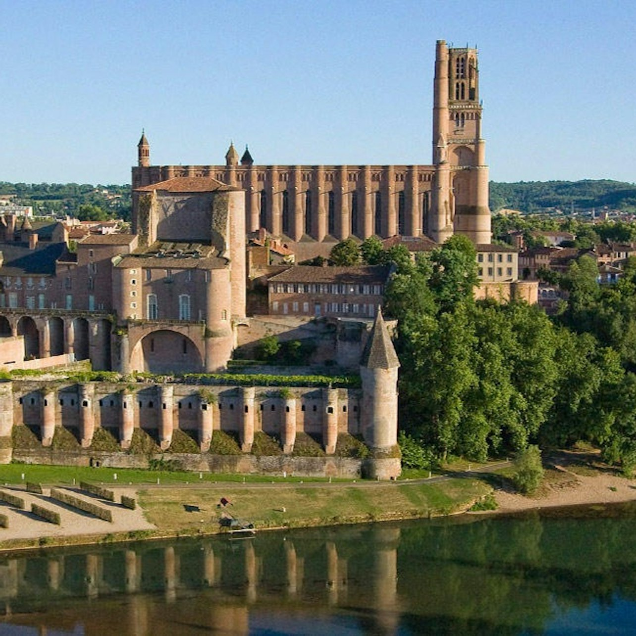 Albi & Cordes Sur Ciel: UNESCO Bus Tour - Photo 1 of 3