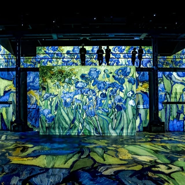 atelier-des-lumieres-entry-ticket-for-the-van-gogh-starry-night-exhibition_1