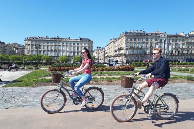 Bordeaux bike tour "The Best of Bordeaux" - Photo 1 of 22