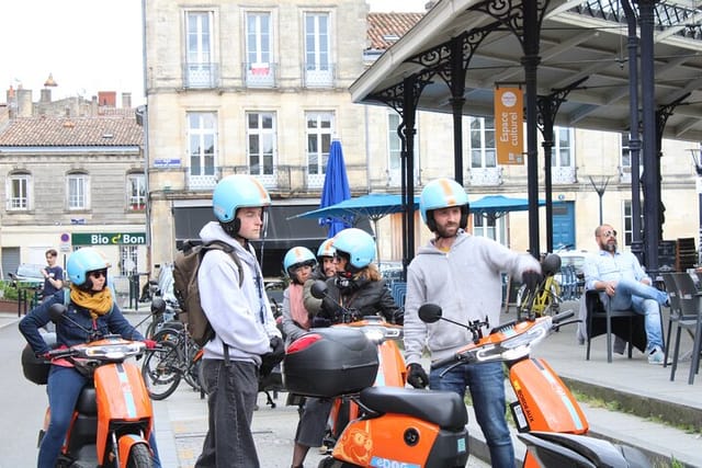 Bordeaux city of wine on E-Scooter - Photo 1 of 6