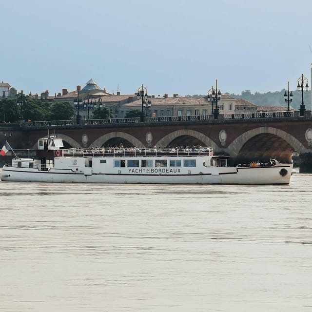 Bordeaux: Guided Cruise on the Garonne with a Drink and a Canelé - Photo 1 of 6