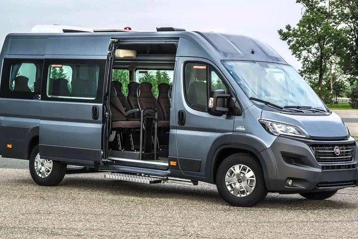 Luxury Maxi-van 15 seats