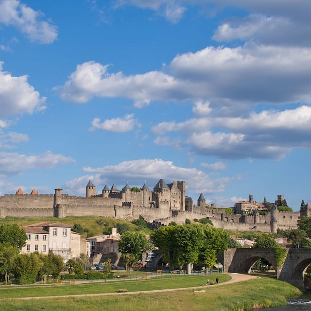 Carcassonne: Coach Excursion + Château Comtal - Photo 1 of 4