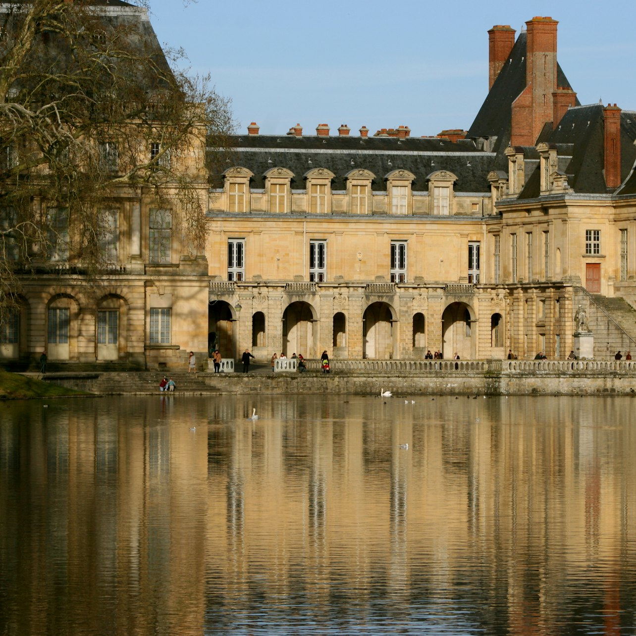 Château de Fontainebleau & Château de Vaux-le-Vicomte: Daytrip from Paris - Photo 1 of 9