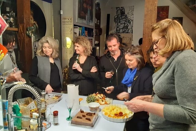 Dinner in a Bohemian Artist Apartment in Central Paris - Photo 1 of 14