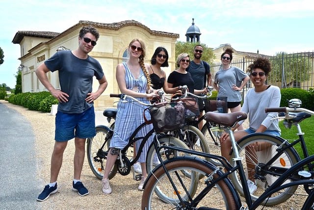 "Explore Saint-Émilion on e-Bikes: Small Group, Full-Day Tour" - Photo 1 of 22