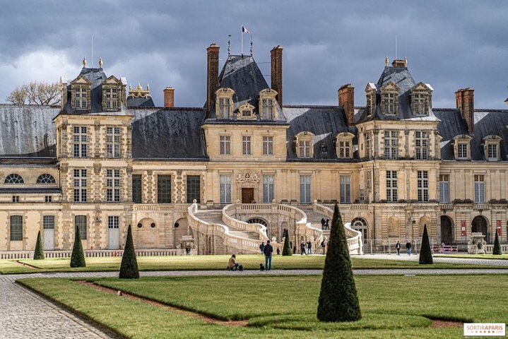 Fontainebleau Palace Skip the Line Small Group Guided Tour - Photo 1 of 4