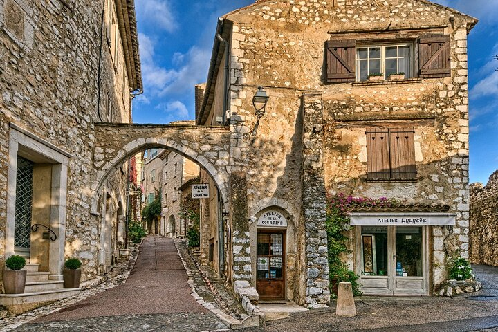 Full day tour Medieval Villages Grasse Gourdon Tourettes St Paul - Photo 1 of 13