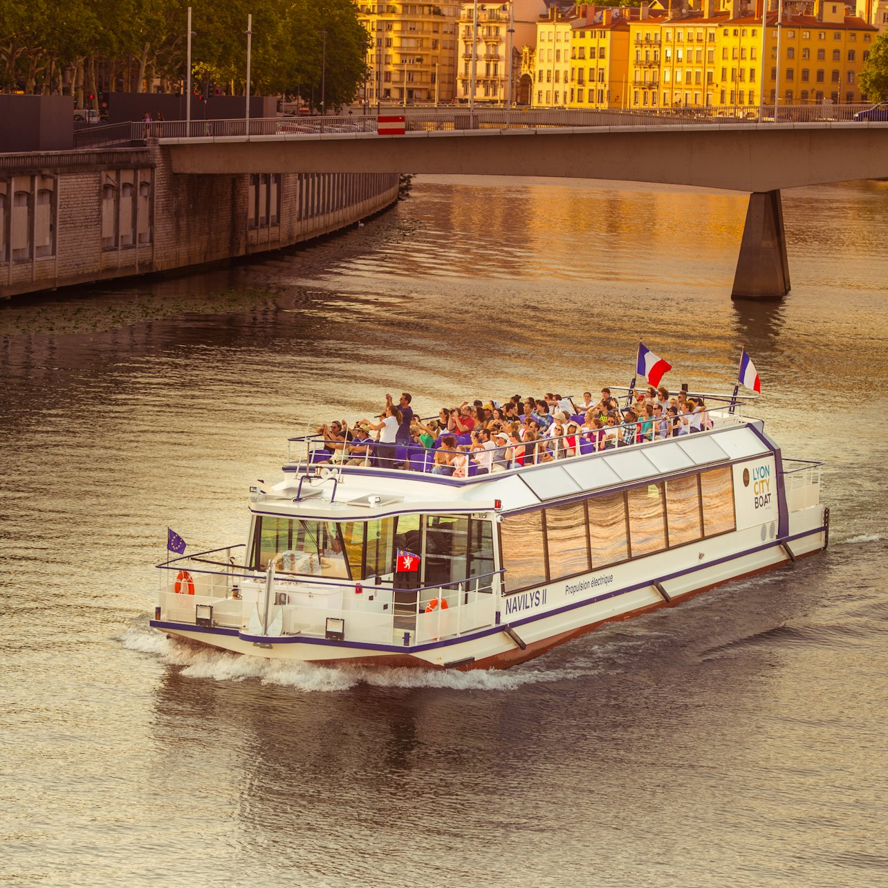 Guided Sightseeing Cruise on the Saône by Les Bateaux Lyonnais - Photo 1 of 4