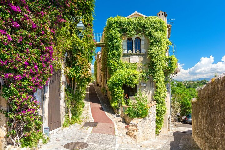 Hilltop Villages Guided Tour in French Riviera from Cannes - Photo 1 of 9