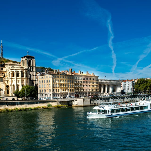 Lunch Cruise on the Saône by Les Bateaux Lyonnais Hermès II - Photo 1 of 7