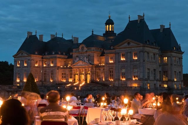 Amazing dinner experience with the view on the chateau with candles